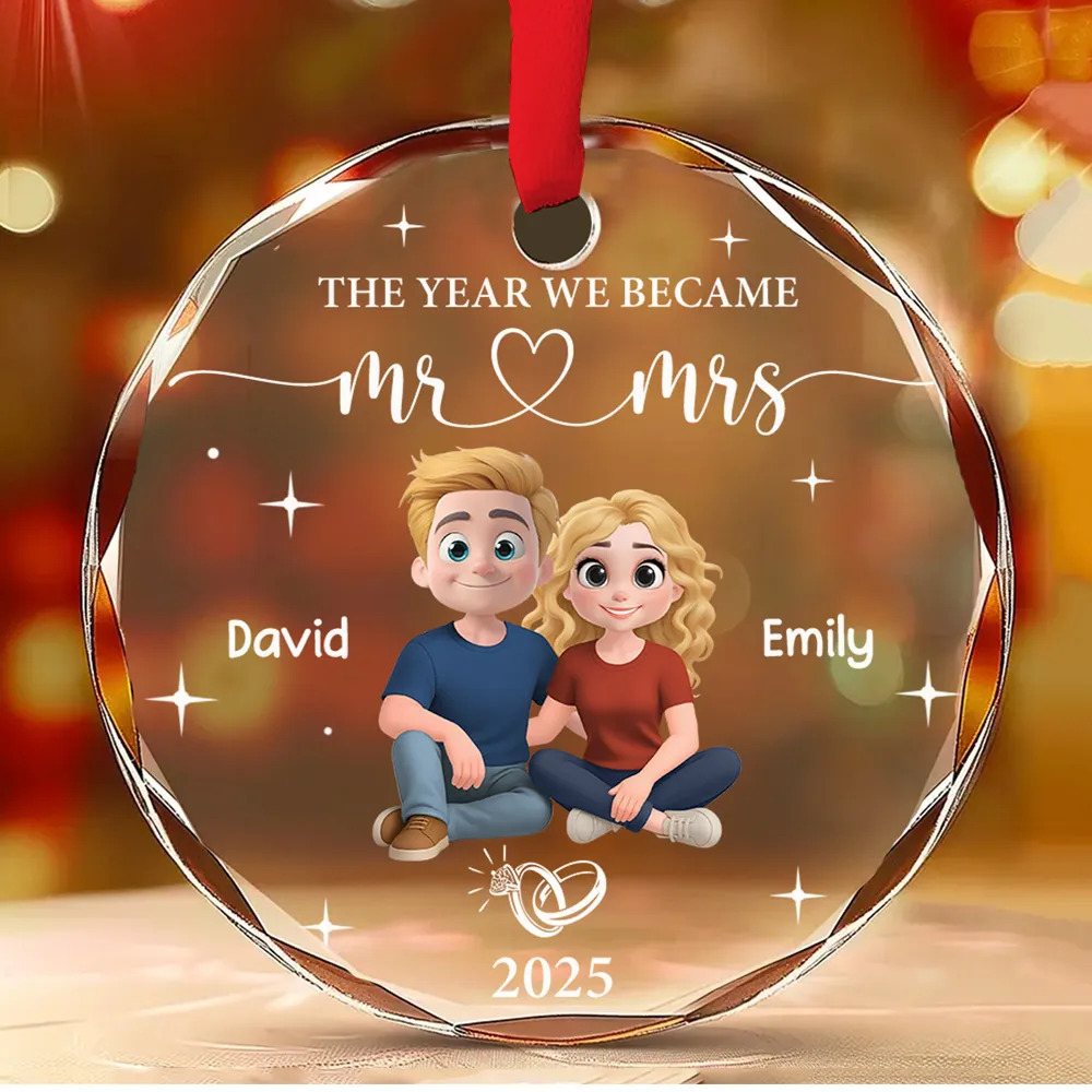 Mr ♥ Mrs Round Crystal Ornament with Seated Couple & Star Accents, Meaningful Anniversary Gift for Partner - Image 2