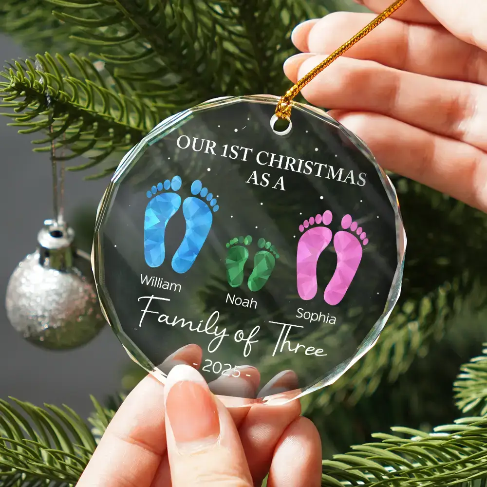 Crystal Ornament with Clear Shine for Christmas Tree, Capturing Warm Family Moments in Festive Glow - Image 3
