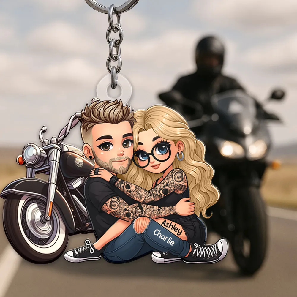 Acrylic Keychain with Couple and Motorcycle Design, High Clarity, Romantic Gift for Couples - Image 6