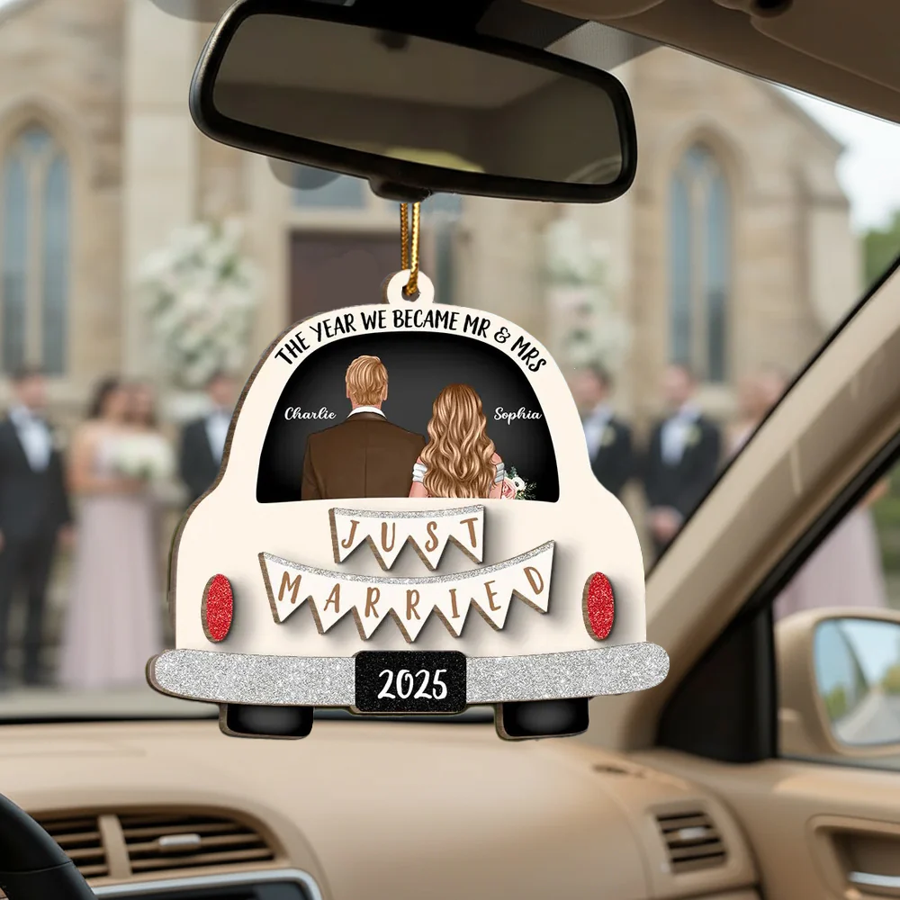Custom 2-Layer Wooden Ornament 'Just Married' Gift for Couples - Image 2