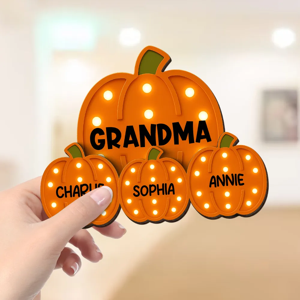 Wooden Plaque with Pumpkin Design, Grandma Theme and Perfect Holiday Gift - Image 5