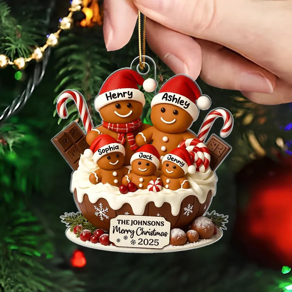 Acrylic Ornament with Gingerbread Family Design, Perfect Christmas Gift for Warm Holiday Memories - Image 3