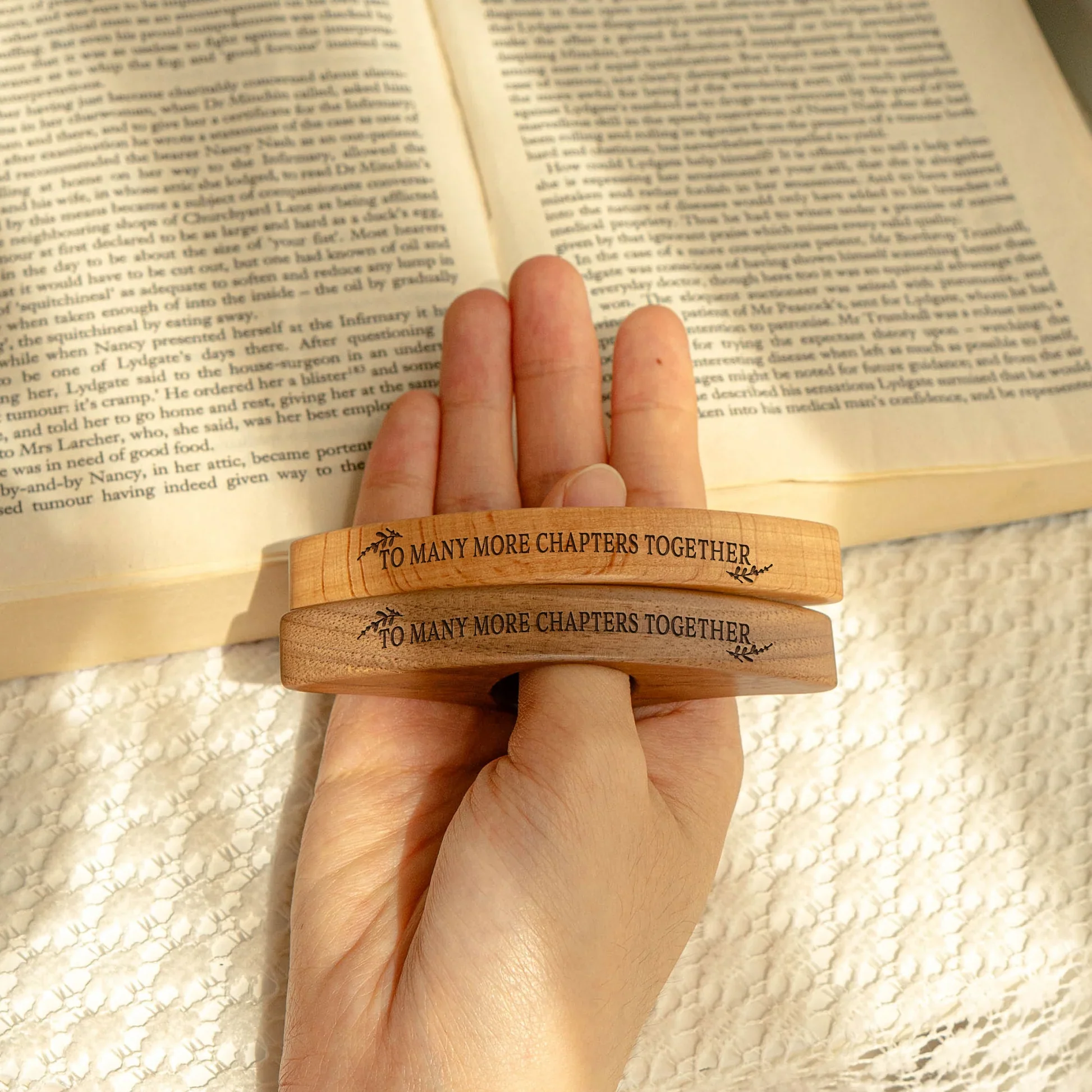 Wooden Book Page Holder Creative Reading Tool Compact and Portable Perfect Gift for Book Lover - Image 5