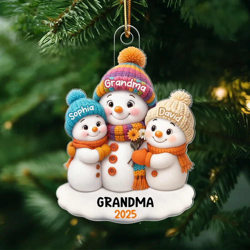 Snowman Acrylic Ornament with Cozy Family Scene for Grandma – Perfect Christmas Gift - Image 3
