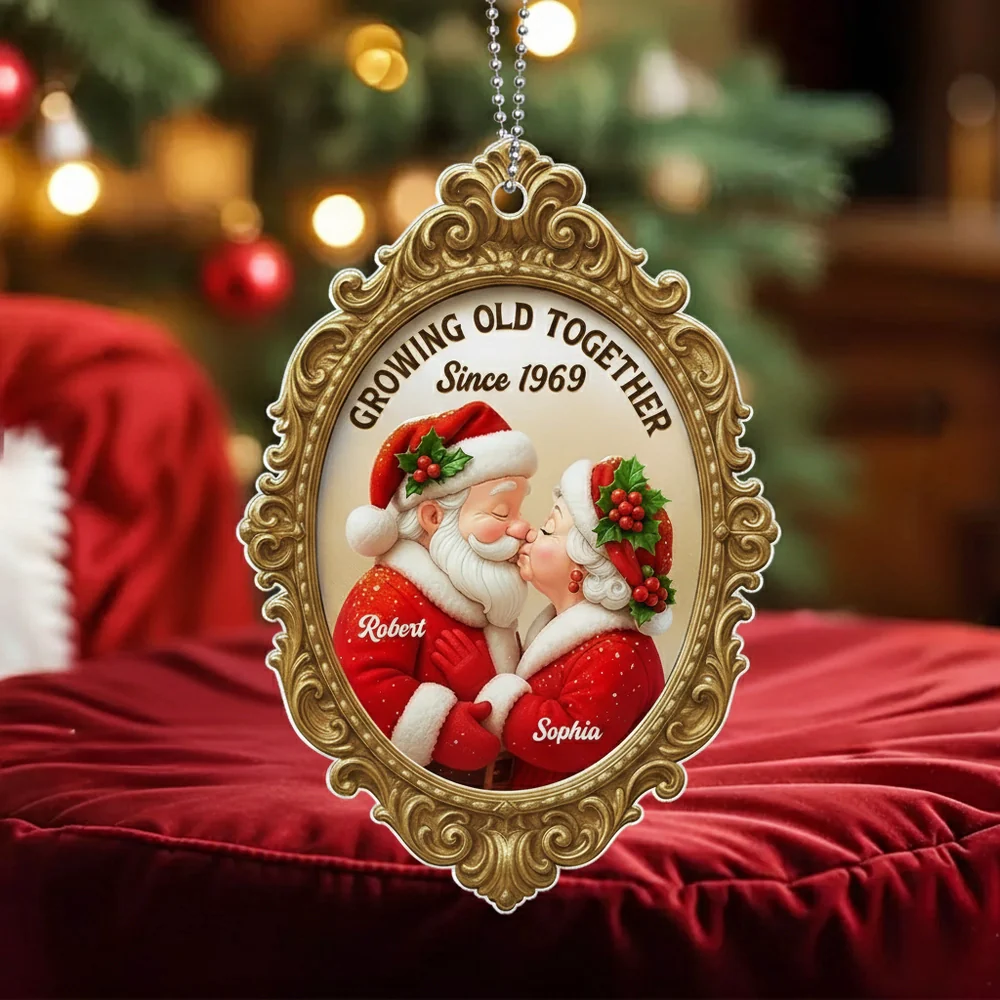 Christmas Acrylic Ornament – Loving Santa Couple Keepsake, Heartwarming Holiday Gift for Parents