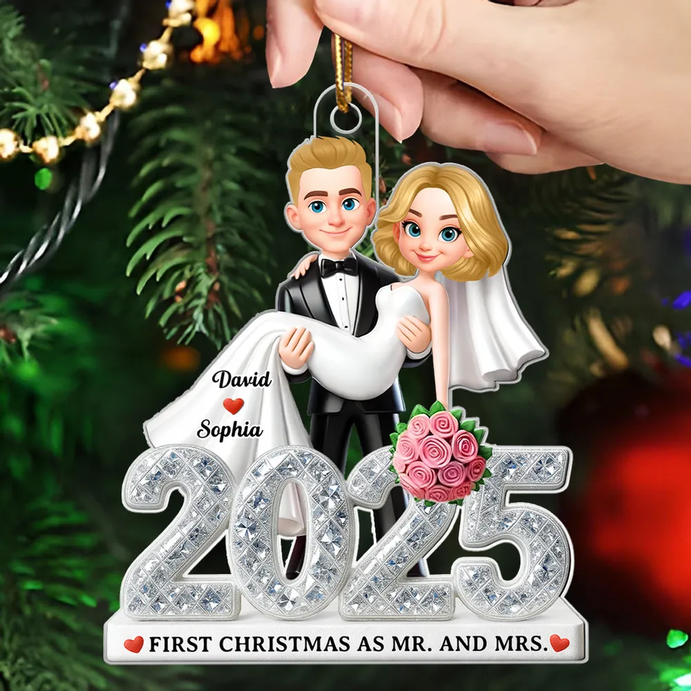 Personalized Acrylic Ornament for Newlyweds – Our First Christmas Married Couple Design, Sparkling Detail, Unique Keepsake Gift - Image 9