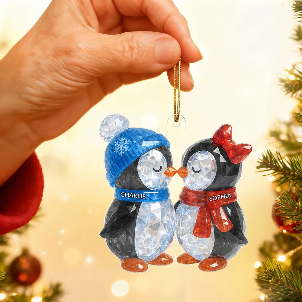 Personalized Acrylic Ornament with Kissing Penguin Couple – Cute Winter Scene, Festive Decor & Unique Christmas Gift - Image 5
