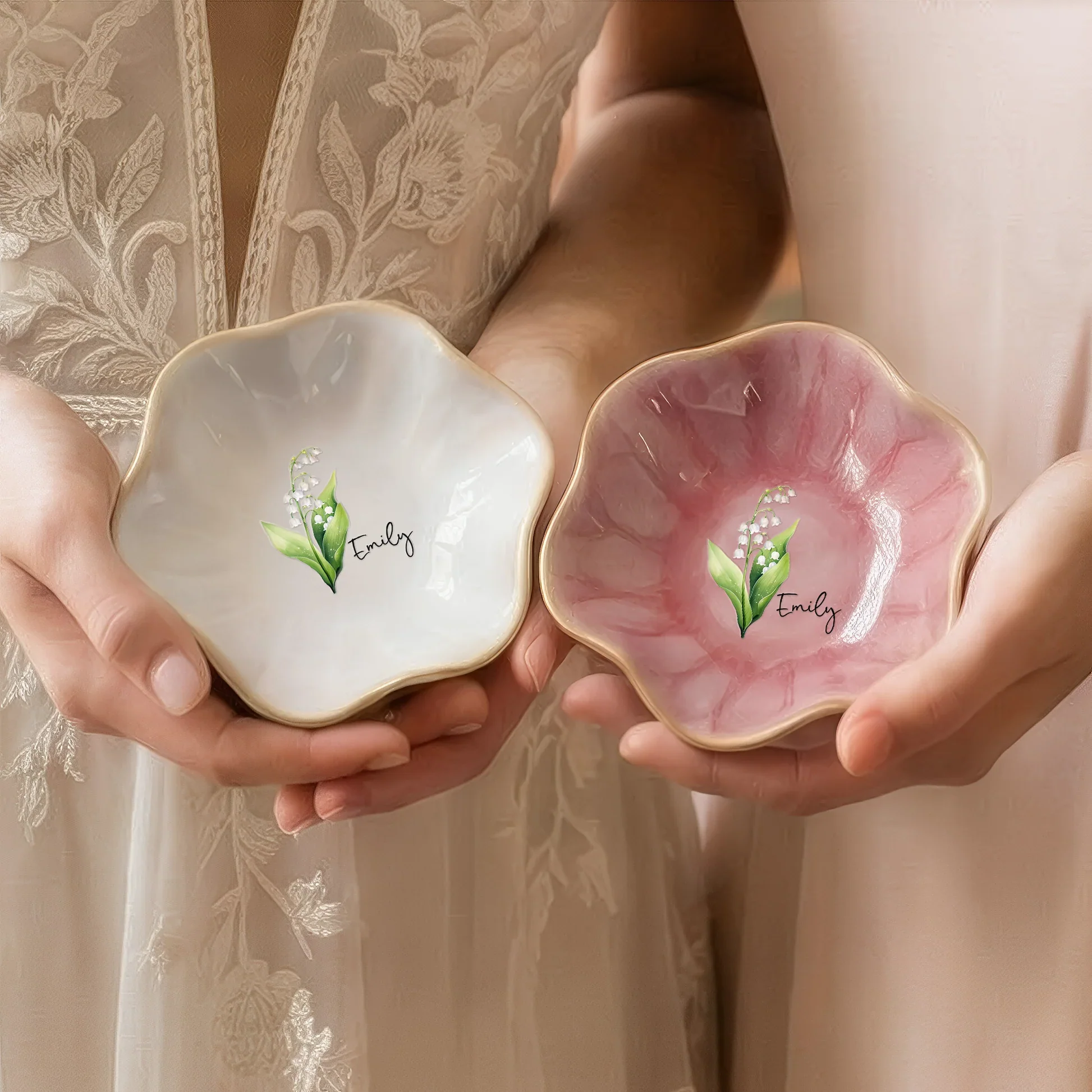 Personalized Wavy Ceramic Jewelry Dish with Floral Design for Nightstand Decor, A Unique Creative Gift for Her - Image 2