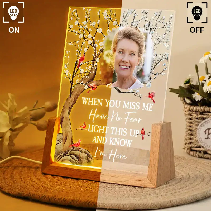 Personalized LED Light Frame With Photo And 'I'm Always With You' Soft Glow Night Gift For Loved One - Image 3