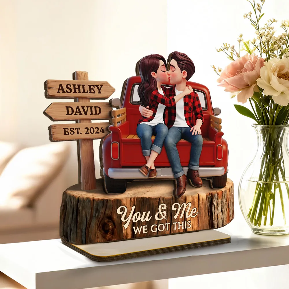 2-Layer Wooden Plaque Personalized Couple Keepsake, Cozy Red Truck Kissing Scene for Living Room Display, Heartfelt Gift - Image 2