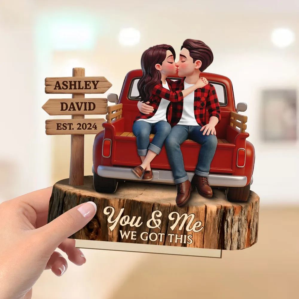 2-Layer Wooden Plaque Personalized Couple Keepsake, Cozy Red Truck Kissing Scene for Living Room Display, Heartfelt Gift - Image 4