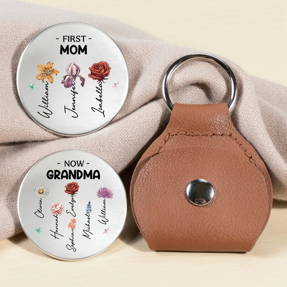 Pocket Hug for Mom Turned Grandma, Personalized Floral Keepsake Coin, Sweet Everyday Reminder Gift From Kids