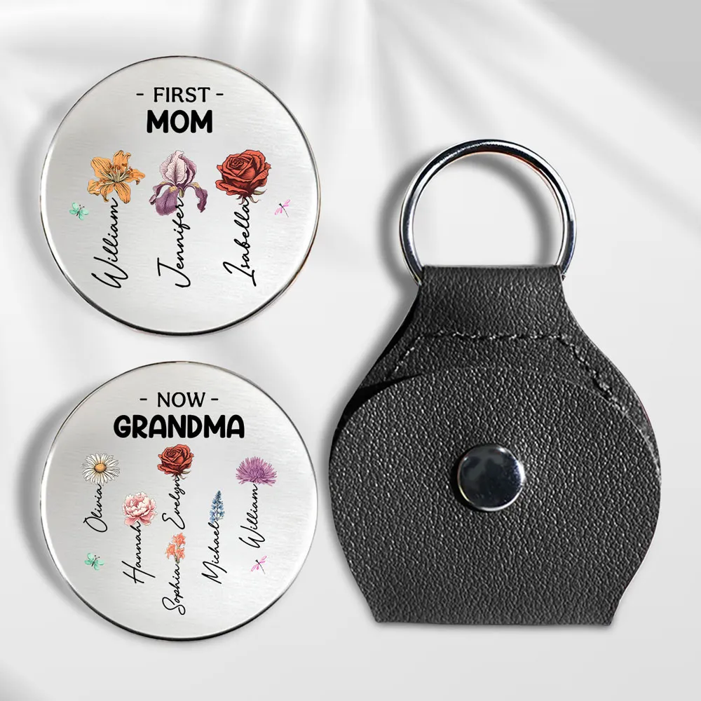 Pocket Hug for Mom Turned Grandma, Personalized Floral Keepsake Coin, Sweet Everyday Reminder Gift From Kids - Image 2