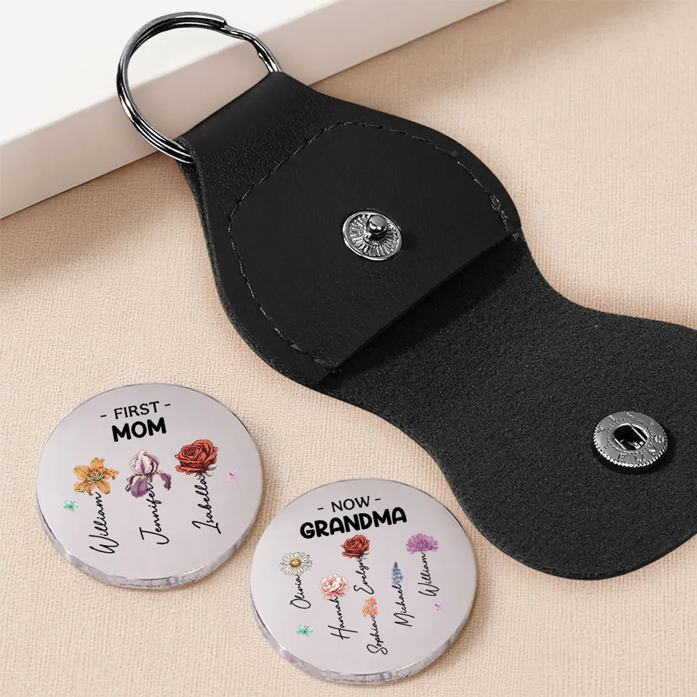 Pocket Hug for Mom Turned Grandma, Personalized Floral Keepsake Coin, Sweet Everyday Reminder Gift From Kids - Image 3