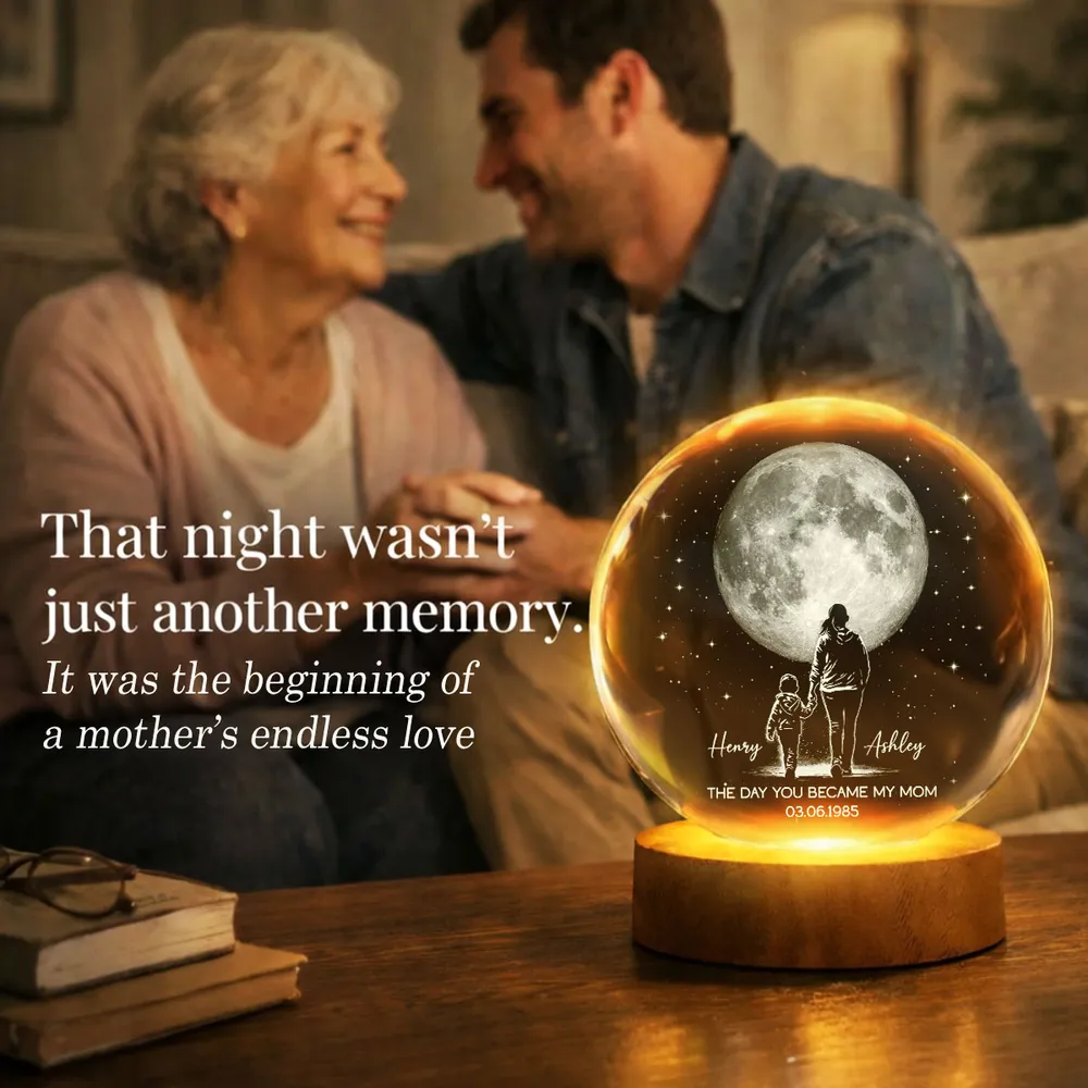 The Day You Became My Mom Personalized Globe Lamp, Mom and Child Under the Moon Night Light, Meaningful Gift - Image 3