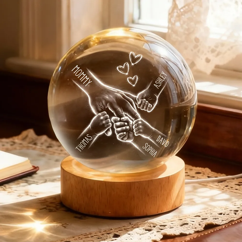 Globe Lamp Personalized for Mom, Hand-in-Hand Family Design with Hearts, Warm Night Light, Unique Mother's Day Gift - Image 7