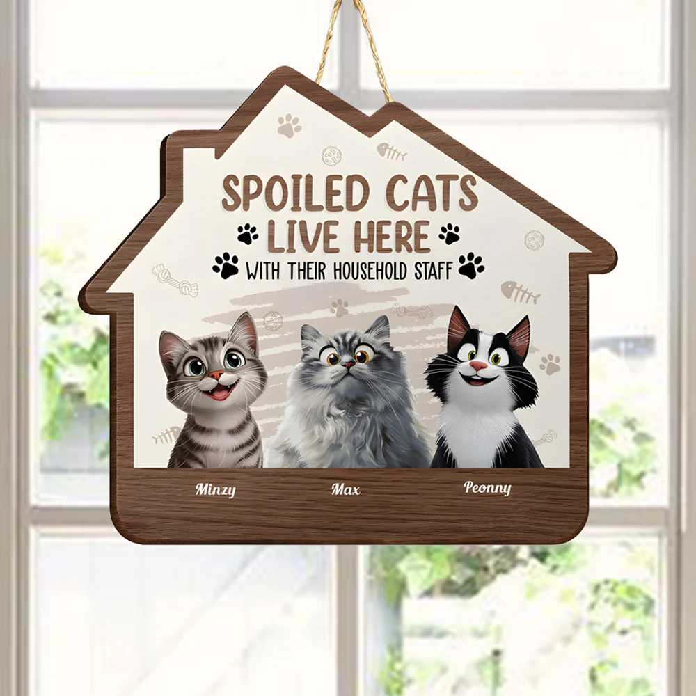 Spoiled Cats Live Here – Fun Wooden Sign with Customizable Pet Names for Cat Lovers - Image 3