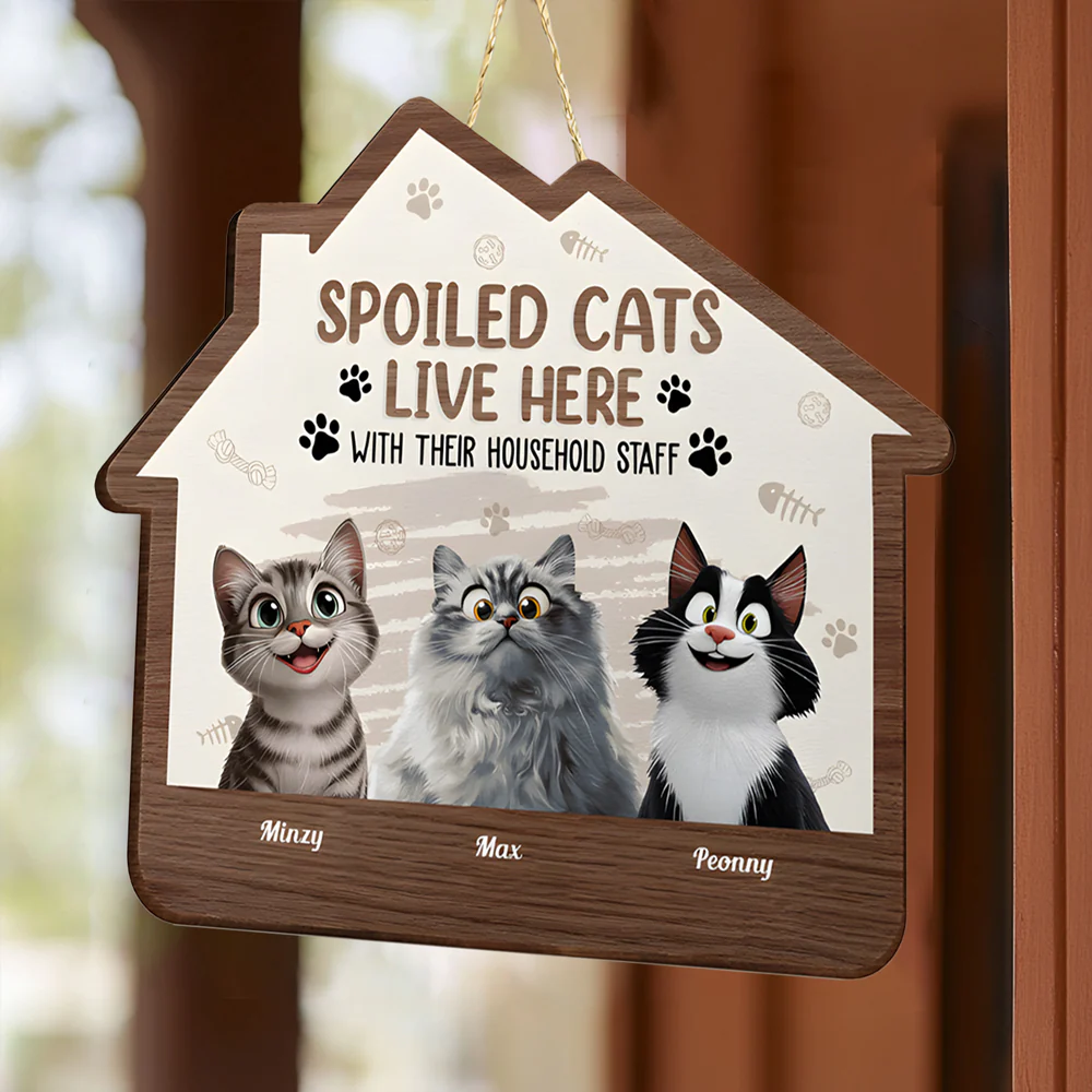 Spoiled Cats Live Here – Fun Wooden Sign with Customizable Pet Names for Cat Lovers - Image 4