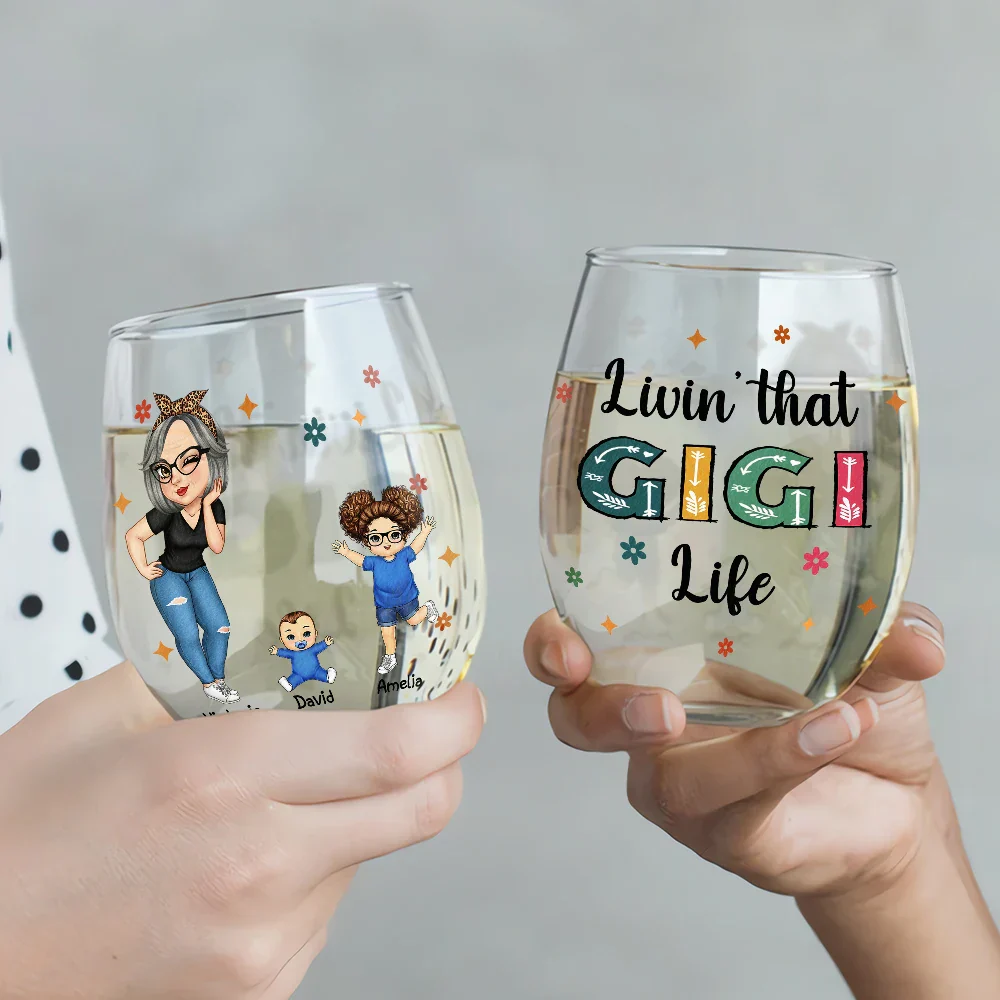 Living That Grandma Life – Custom Wine Glass with Grandma Illustration and Grandkids' Names, Perfect Mother's Day Gift - Image 8
