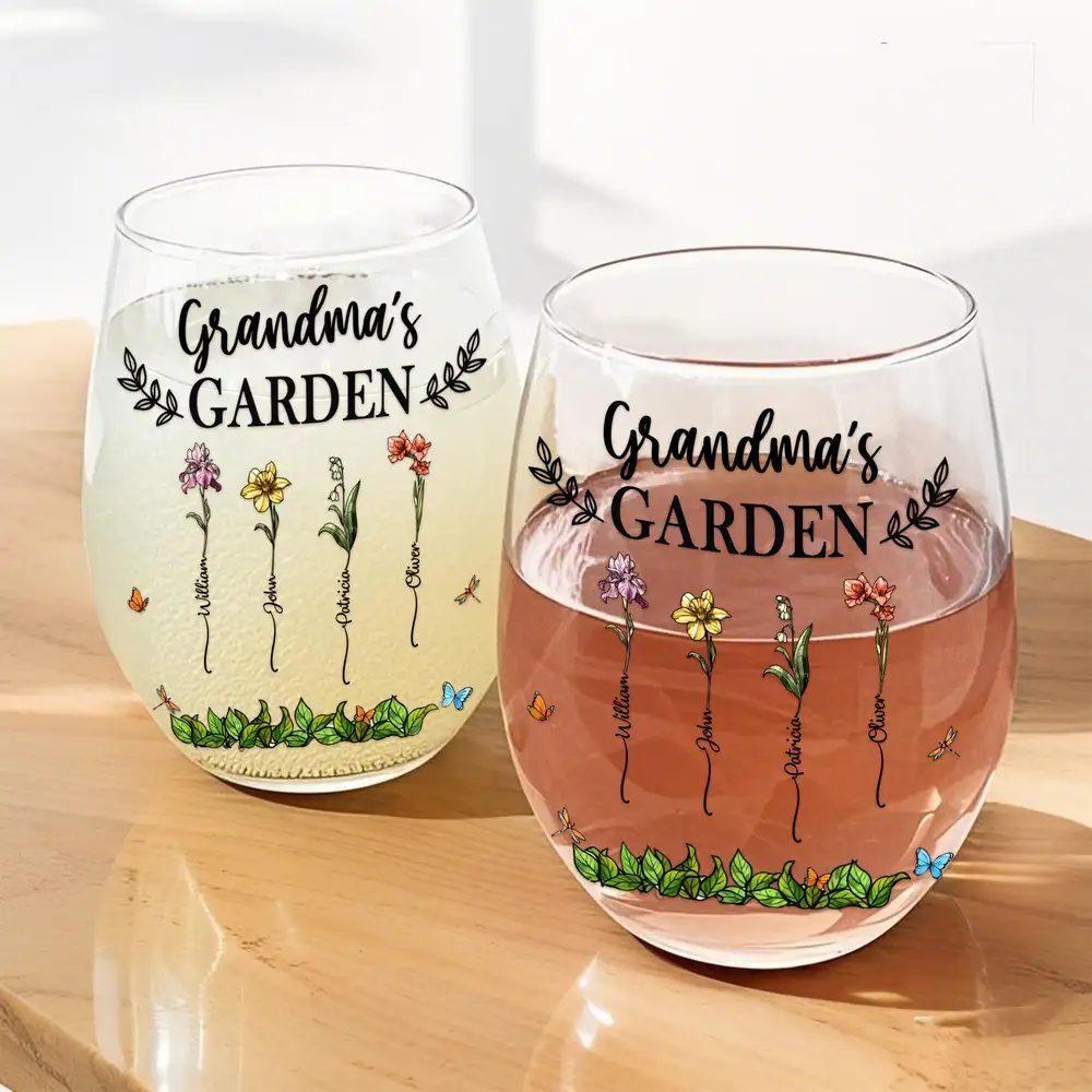 Grandma's Garden Personalized Wine Glass – Custom Floral Design with Loved Ones' Names, Ideal Mother’s Day Gift for Grandmothers, Wine Glass