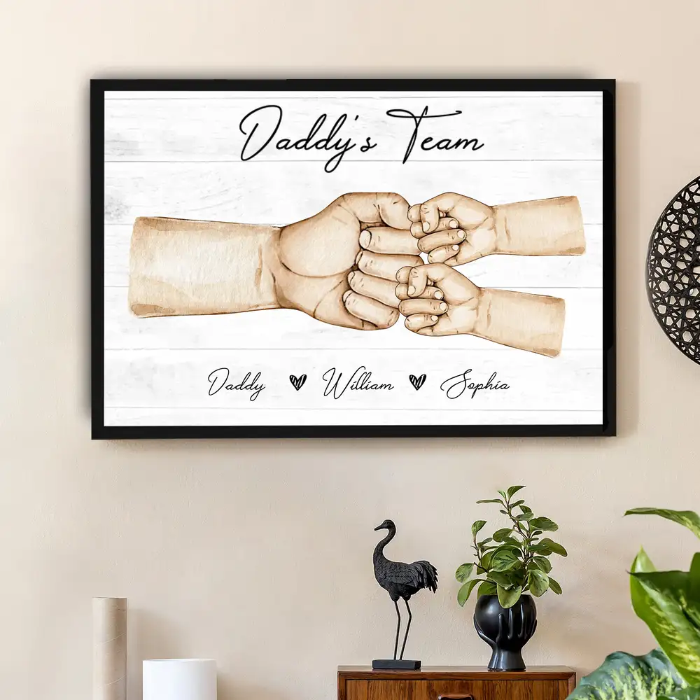 “Daddy’s Team” Fist-Bump Poster – Heartfelt Family Artwork, Custom Names, Perfect Father’s Day Gift for Dad