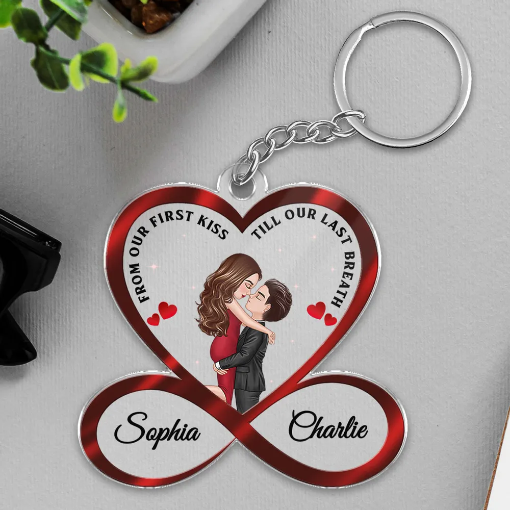 You And Me We Got This – Personalized Acrylic Keychain with Embracing Couple Design, Romantic Gift for Lover - Image 3